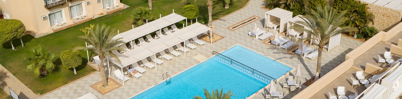 JAZ Neo Almazino, Almaza Bay