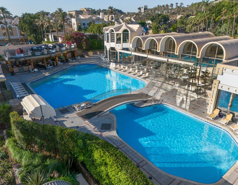 Jaz Pyramids Resort, Cairo